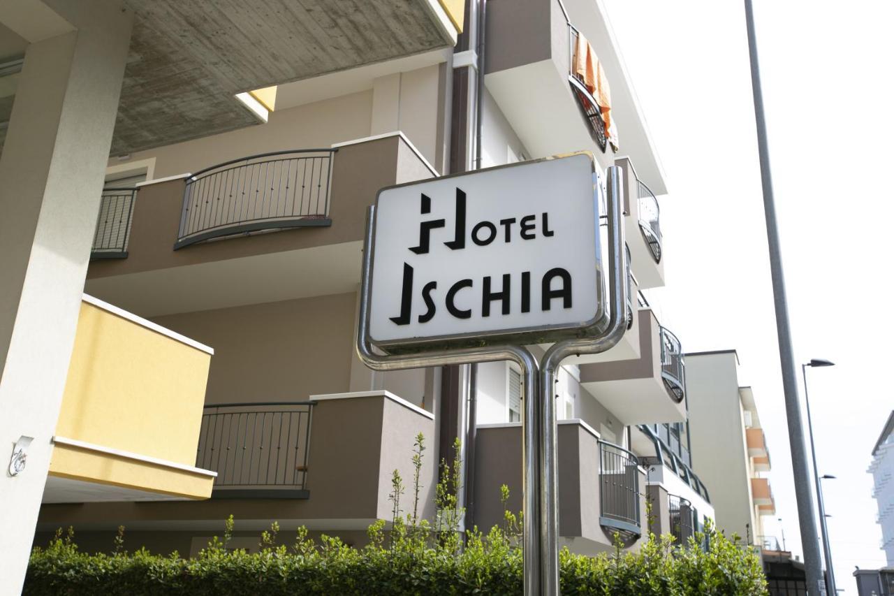 Hotel Ischia Римини Экстерьер фото